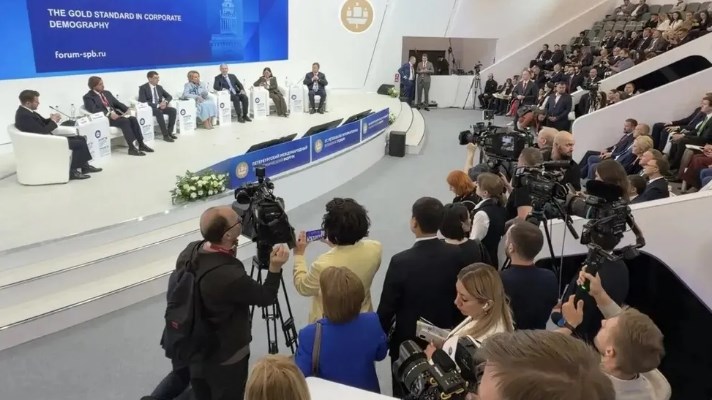 Глава Брянщины рассказал про внедрение мер поддержки «золотого стандарта»