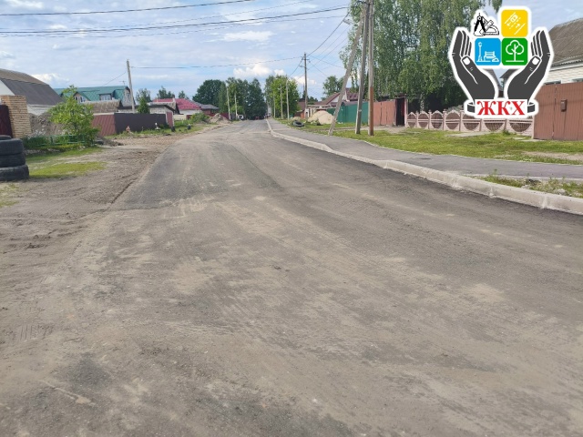 В Брянске в рамках нацпроекта ремонтируют дороги