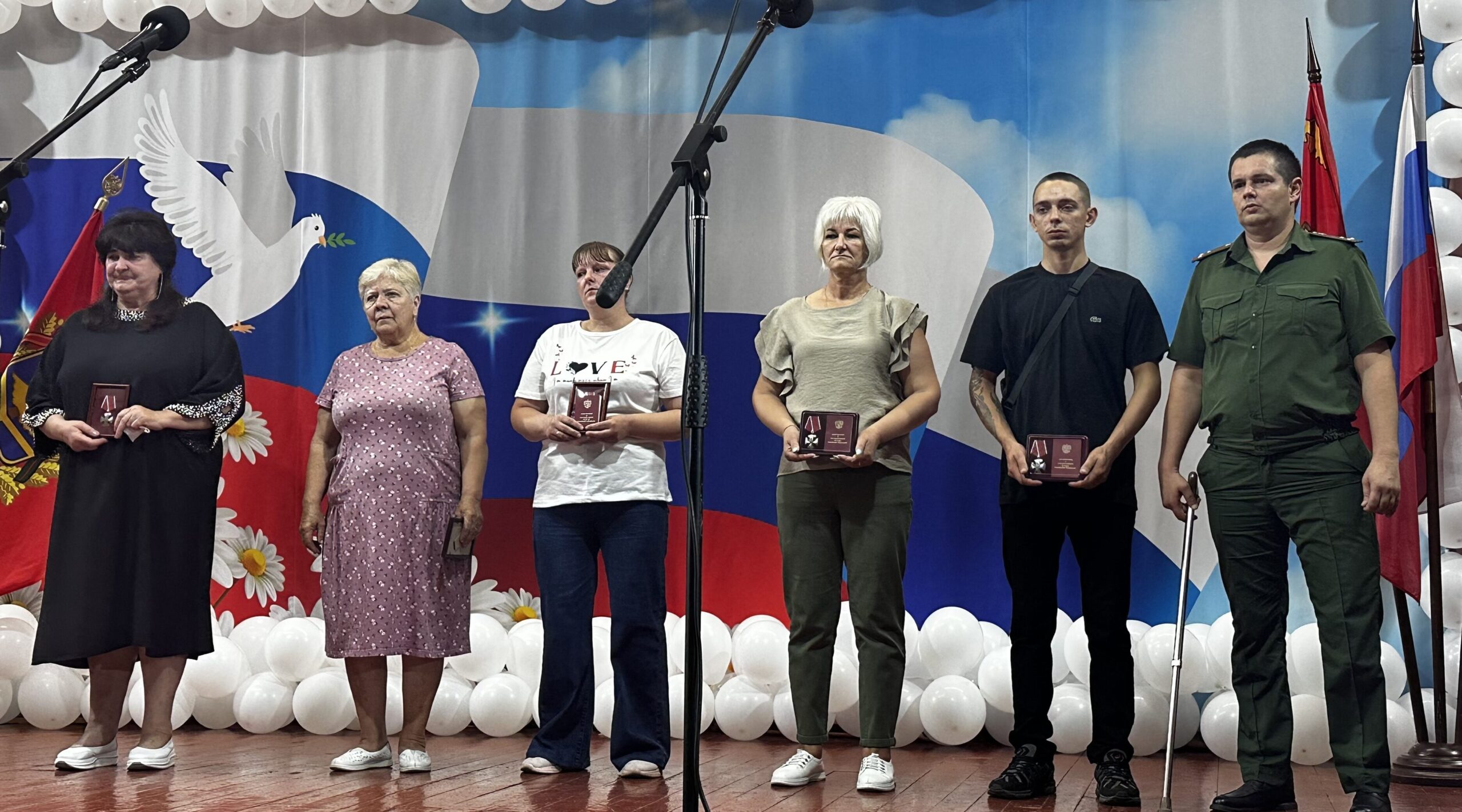 В Клинцовском районе вручили наградные жетоны
