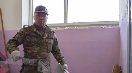 Добровольцы «БАРС Брянск» помогают устранять последствия обстрела жилого дома