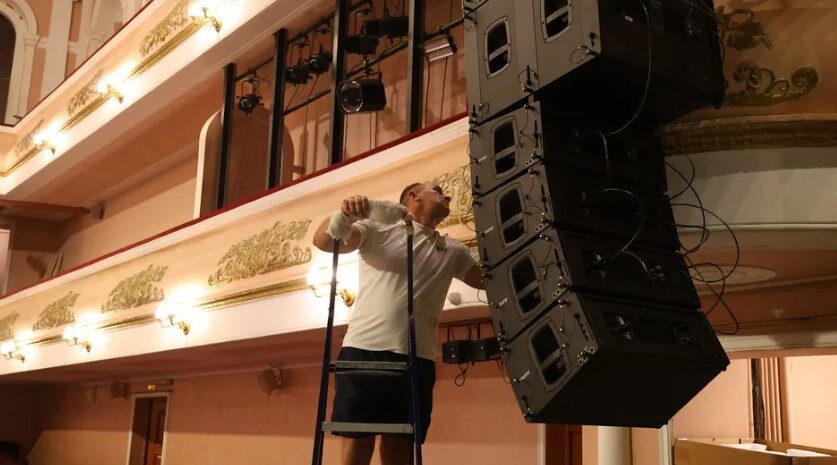 В брянском драмтеатре модернизировали звуковое оборудование