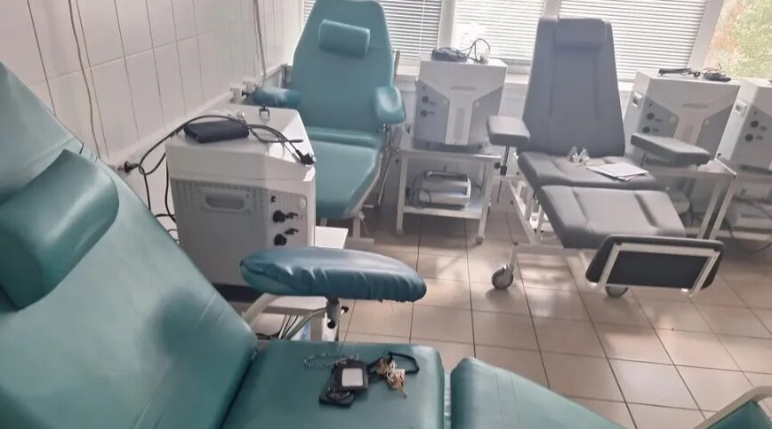 В Брянске станция переливания крови получила оборудование
