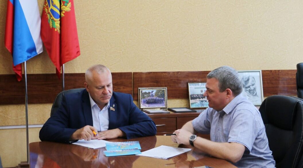 Председатель Брянской облдумы встретился с гендиректором АО «КЗПК»