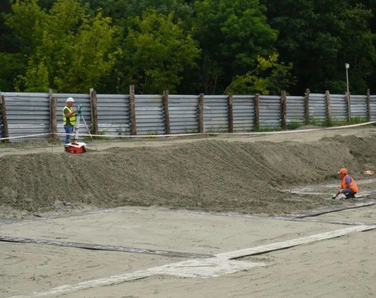 В Брянске продолжается строительство детского сада