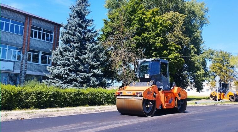 В Выгоничском районе Брянщины продолжается ремонт дорог