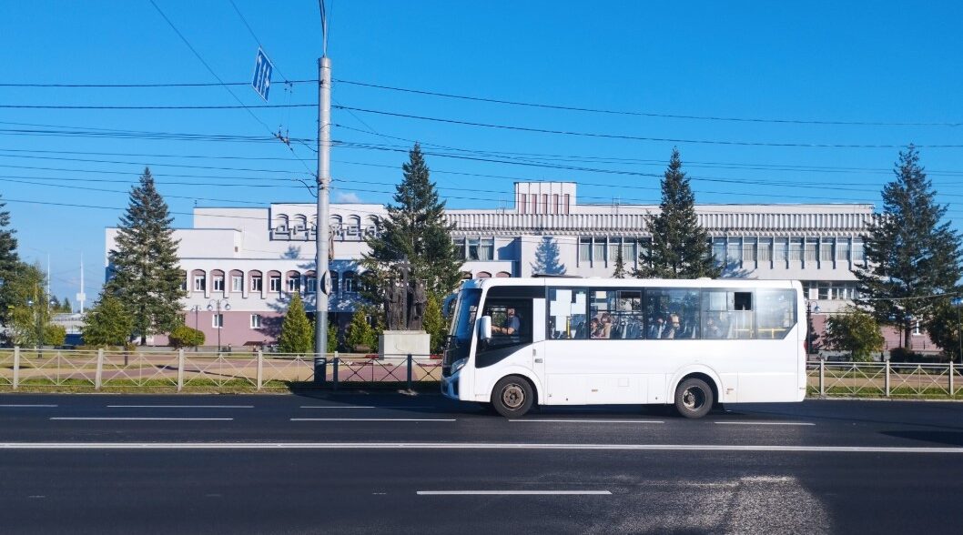 В Брянске обновляют дорогу к туристическим объектам
