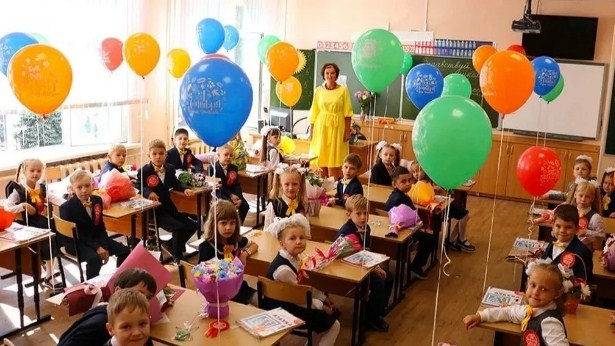 Ковальчук обратился к педагогам и школьникам Брянщины в День знаний