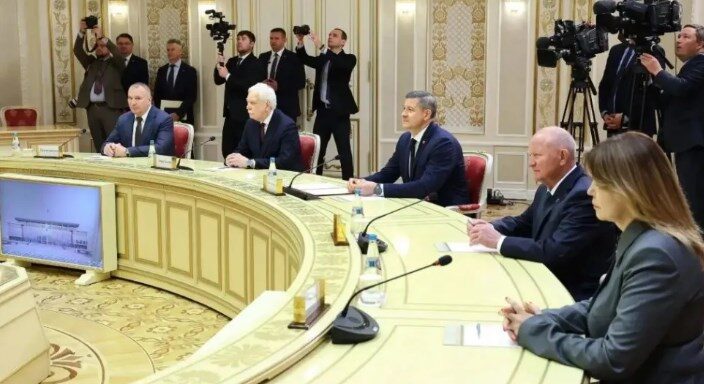 Глава Брянщины укрепил политические позиции после встречи с Лукашенко
